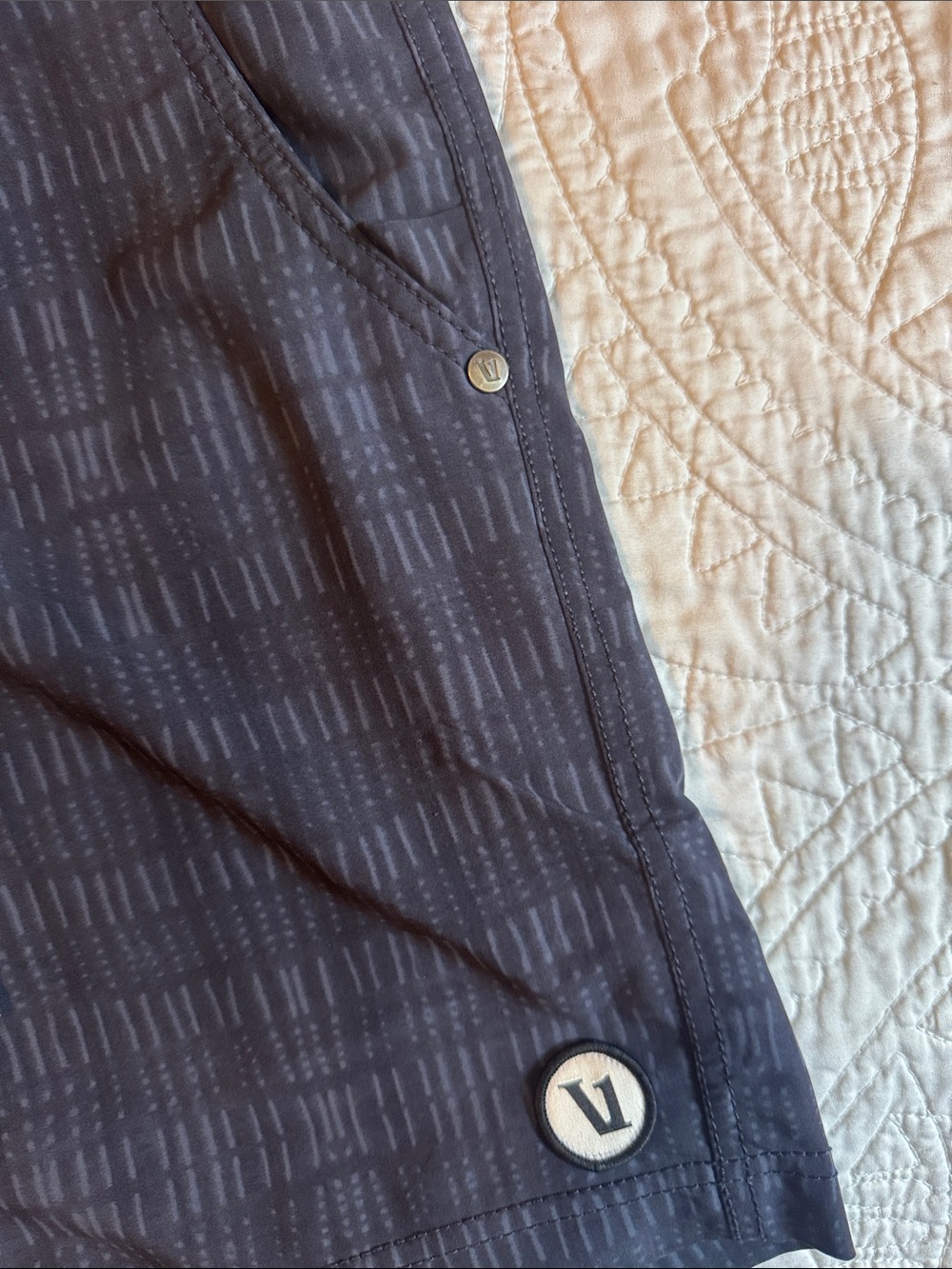Vuori Kore Lined Shorts 7.5” - Picture 2 of 6